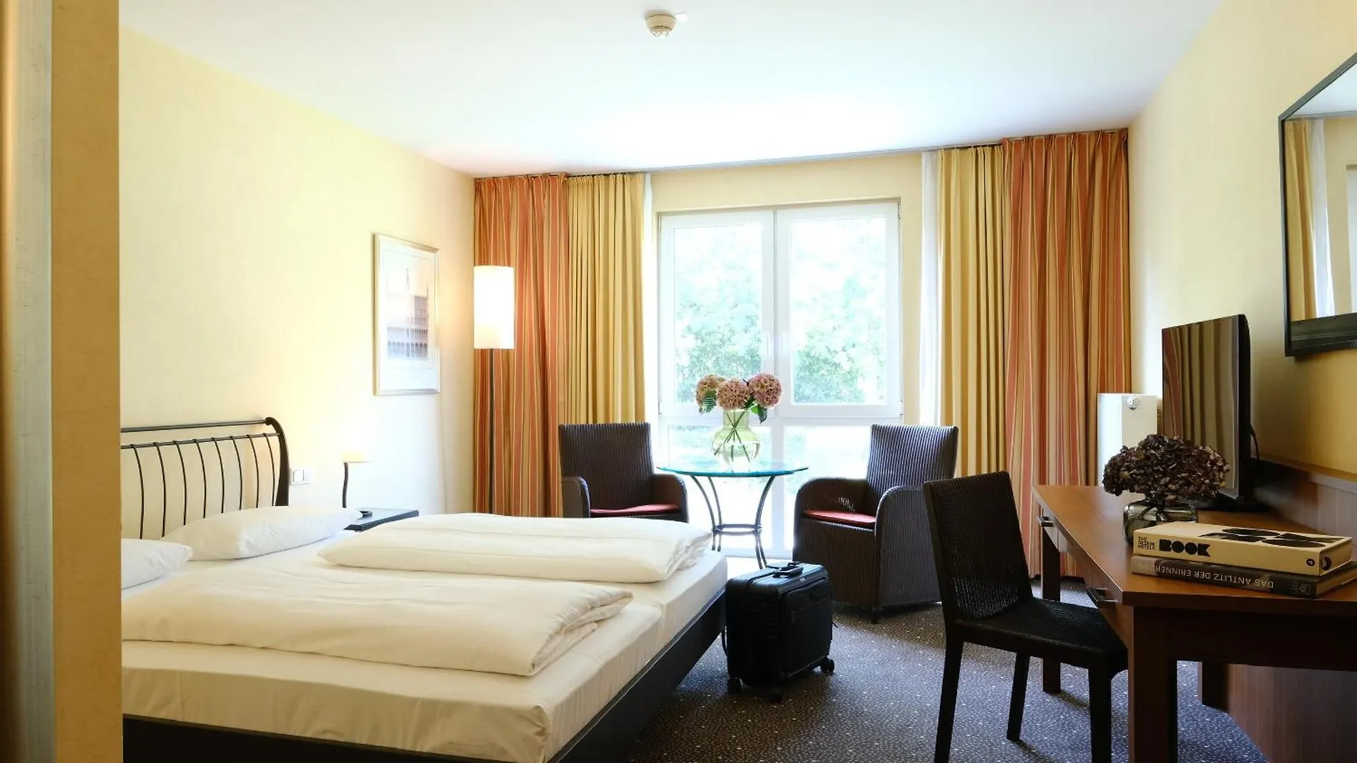 Ramada By Wyndham Duesseldorf Ratingen Hotel 4*,