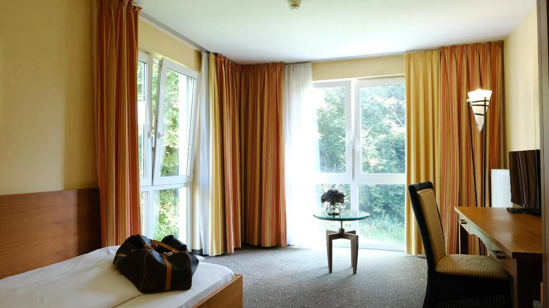 Ramada By Wyndham Duesseldorf Ratingen Hotel