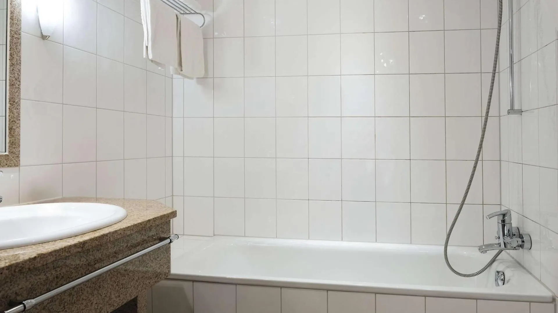 Ramada By Wyndham Duesseldorf Ratingen Hotel