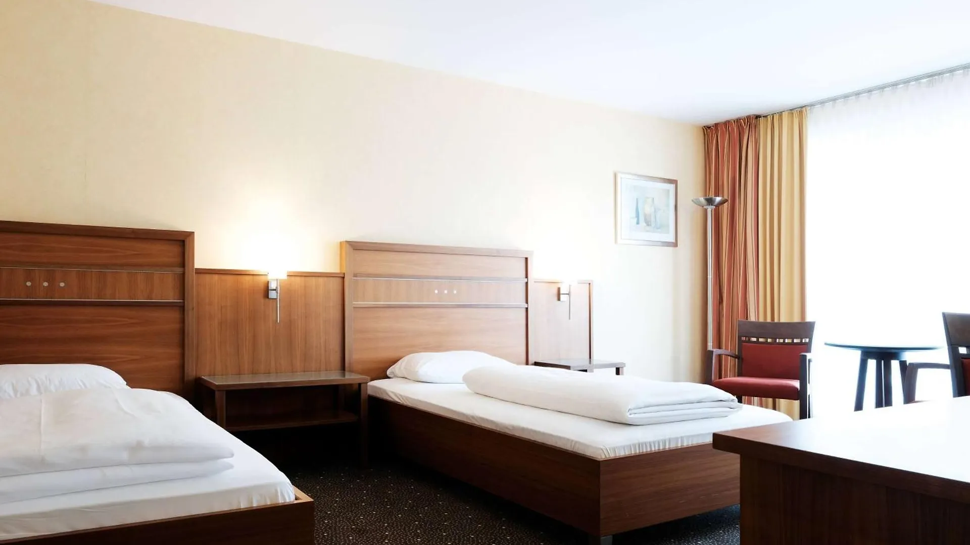 Ramada By Wyndham Duesseldorf Ratingen Hotel