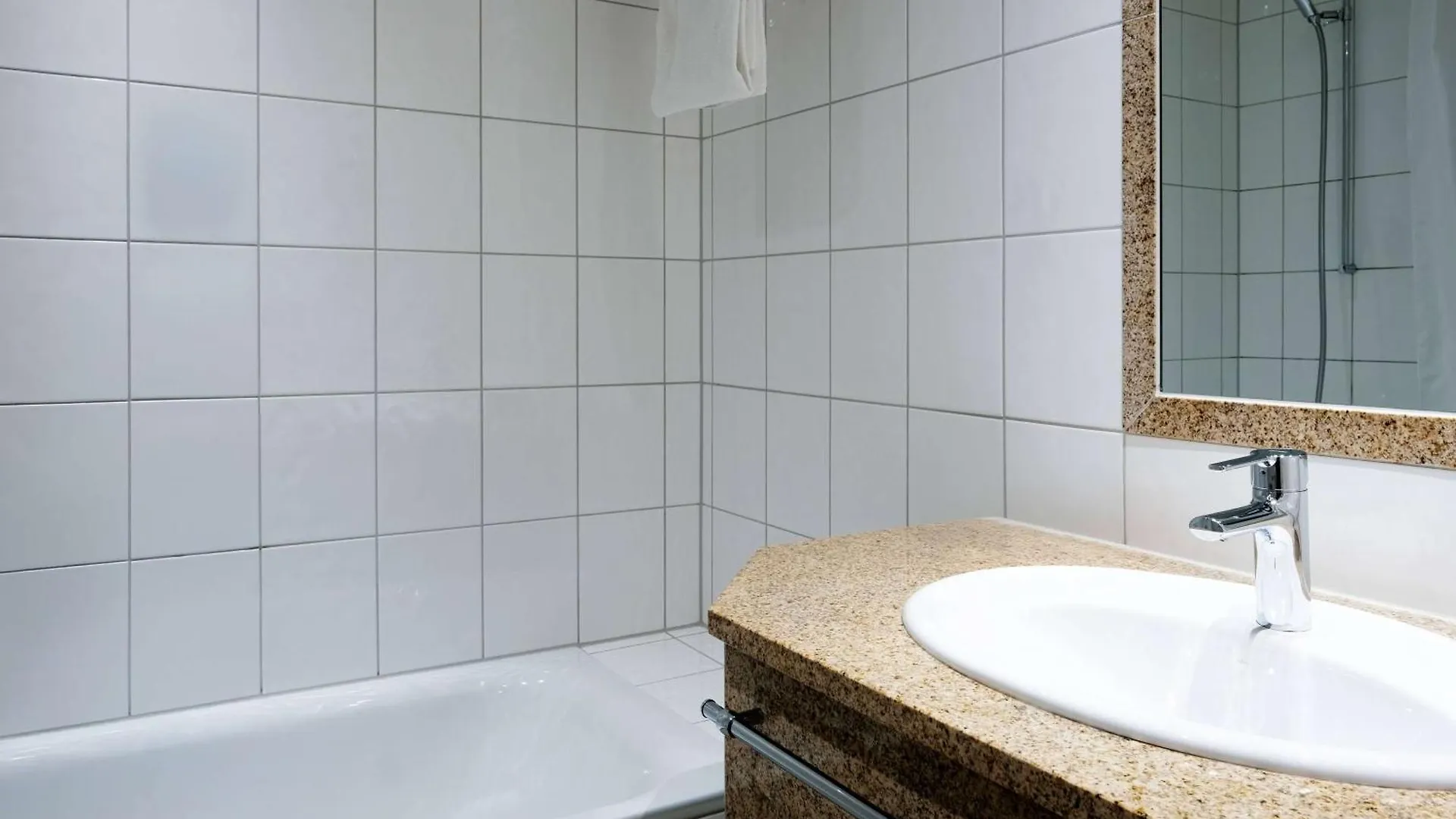 Ramada By Wyndham Duesseldorf Ratingen Hotel
