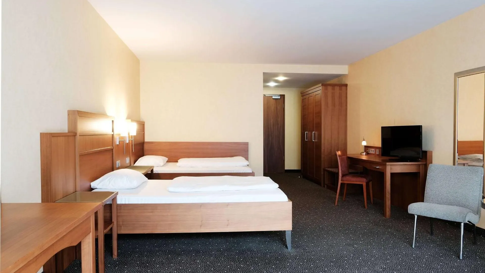Ramada By Wyndham Duesseldorf Ratingen Hotel 4*,  Germany