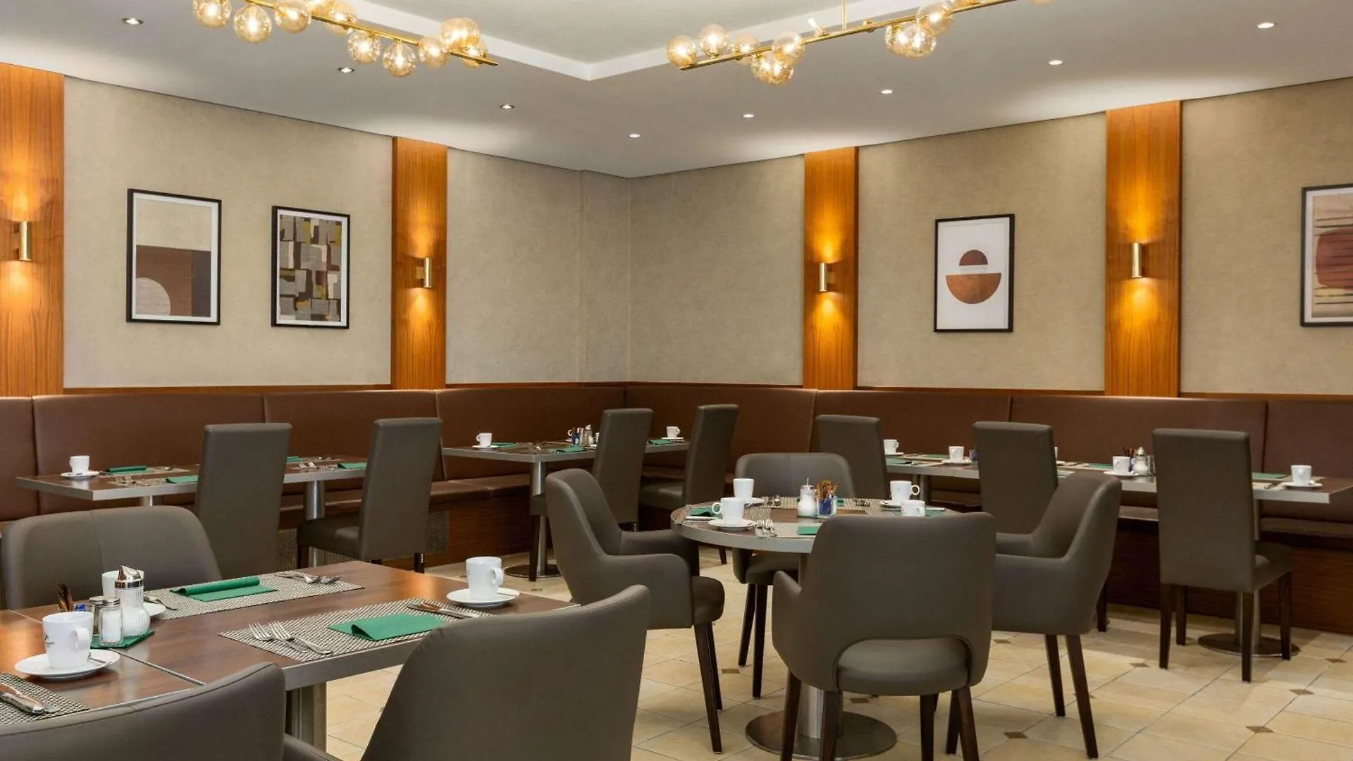 Ramada By Wyndham Duesseldorf Ratingen Hotel 4*,